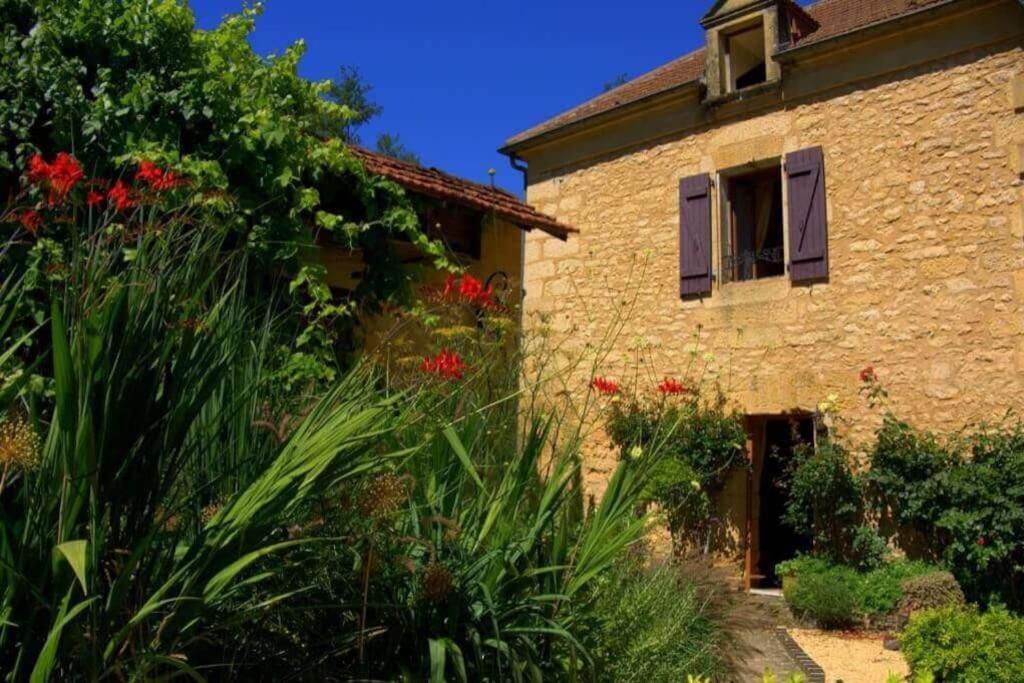 La Forge, Le Banquet Aux Eyzies Vila Les Eyzies Exterior foto